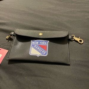 NY Rangers huddle up hip bag